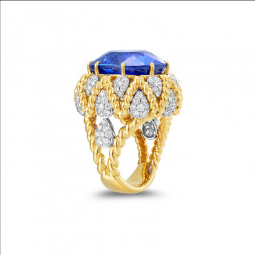 TANZANITE AND DIAMOND RING